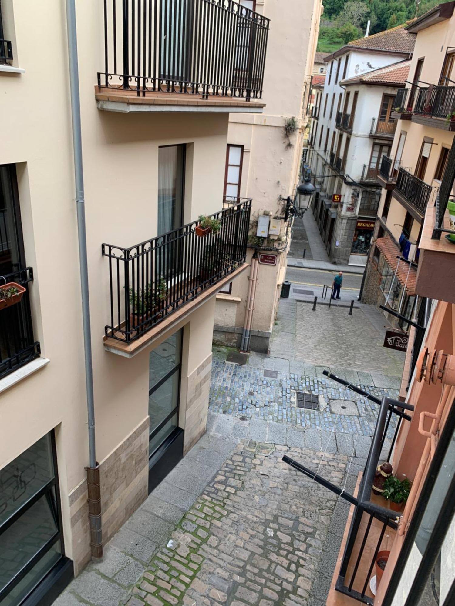 Rooms Laredo Luaran gambar